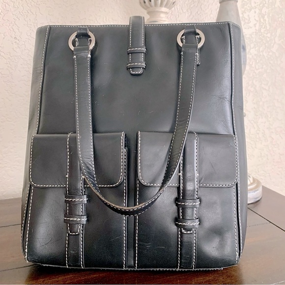 Givenchy | Black Leather Tote Bag - Picture 2 of 8